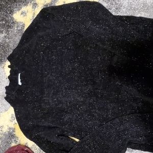 Long sleeve black sweater with shimmer